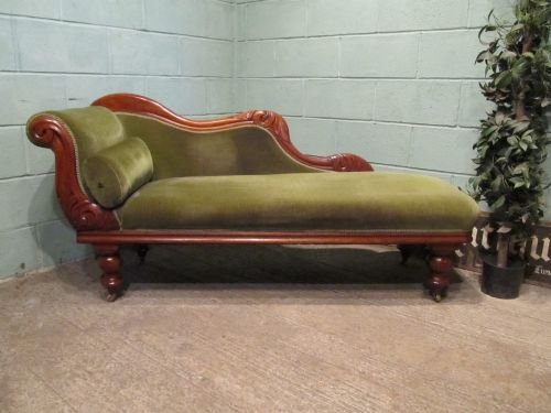 Swan chaise online lounge