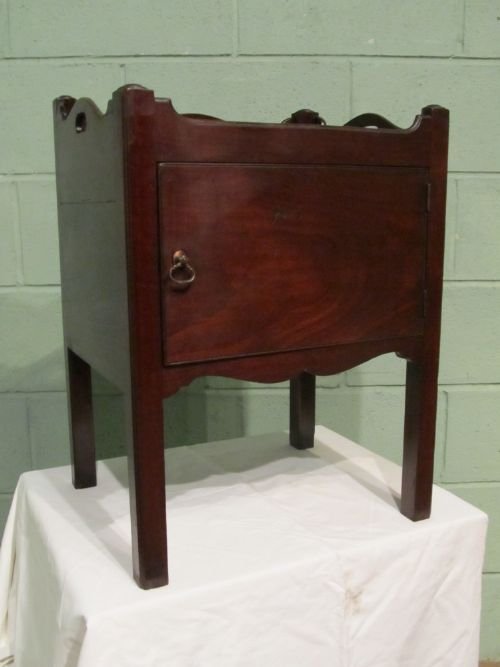 antique georgian mahogany low bedside cabinet pot cupboard c1780 w653418