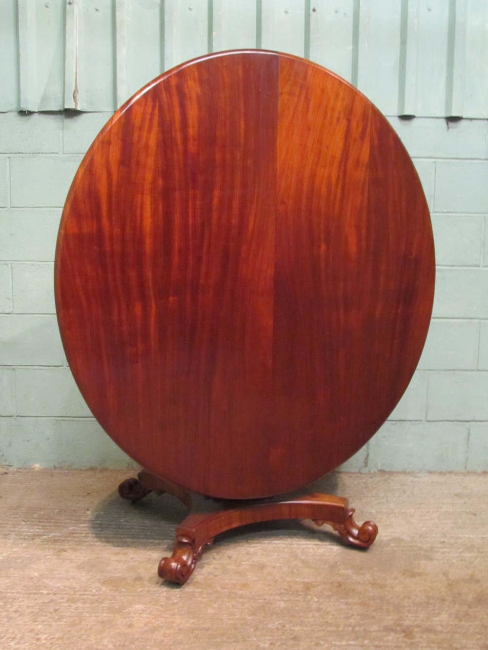 antique william 1v mahogany tilt top dining table c1830 seats 68