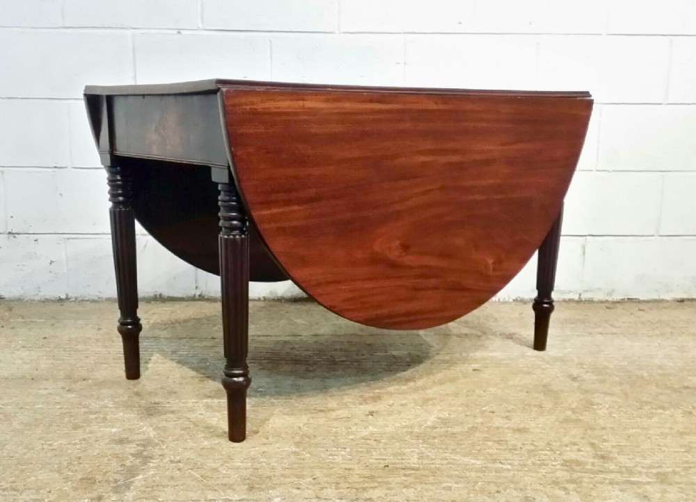 antique large william 1v mahogany gateleg dining table seats eight c1830