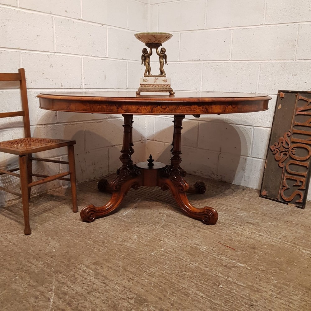 A LATE VICTORIAN WALNUT TIP TOP DINING TABLE C1890 a late victorian walnut tip top dining table c1890